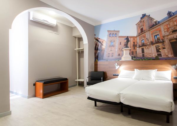 Hotel The Citadel by Pillow Madrid Great prices at HOTEL INFO